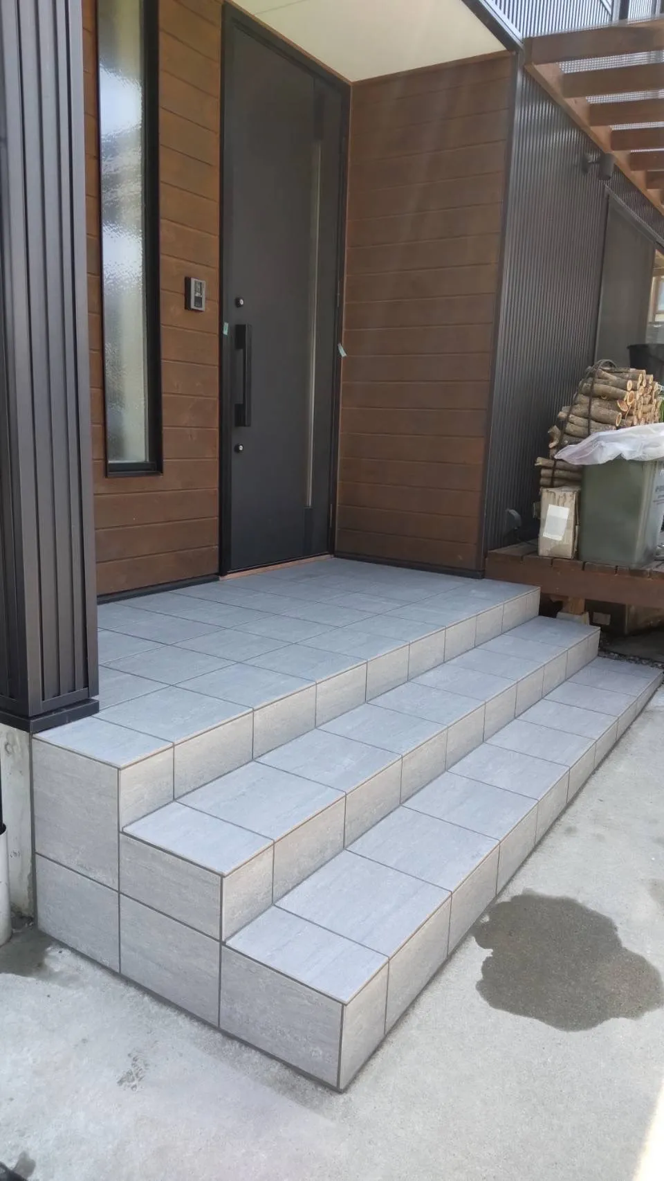 玄関タイルリフォーム